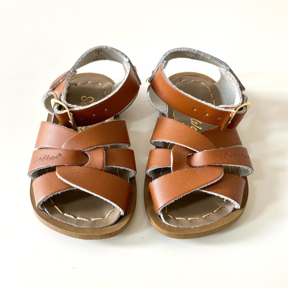 Size 5 Toddler The Original Salt-Water sandals - Tan Color